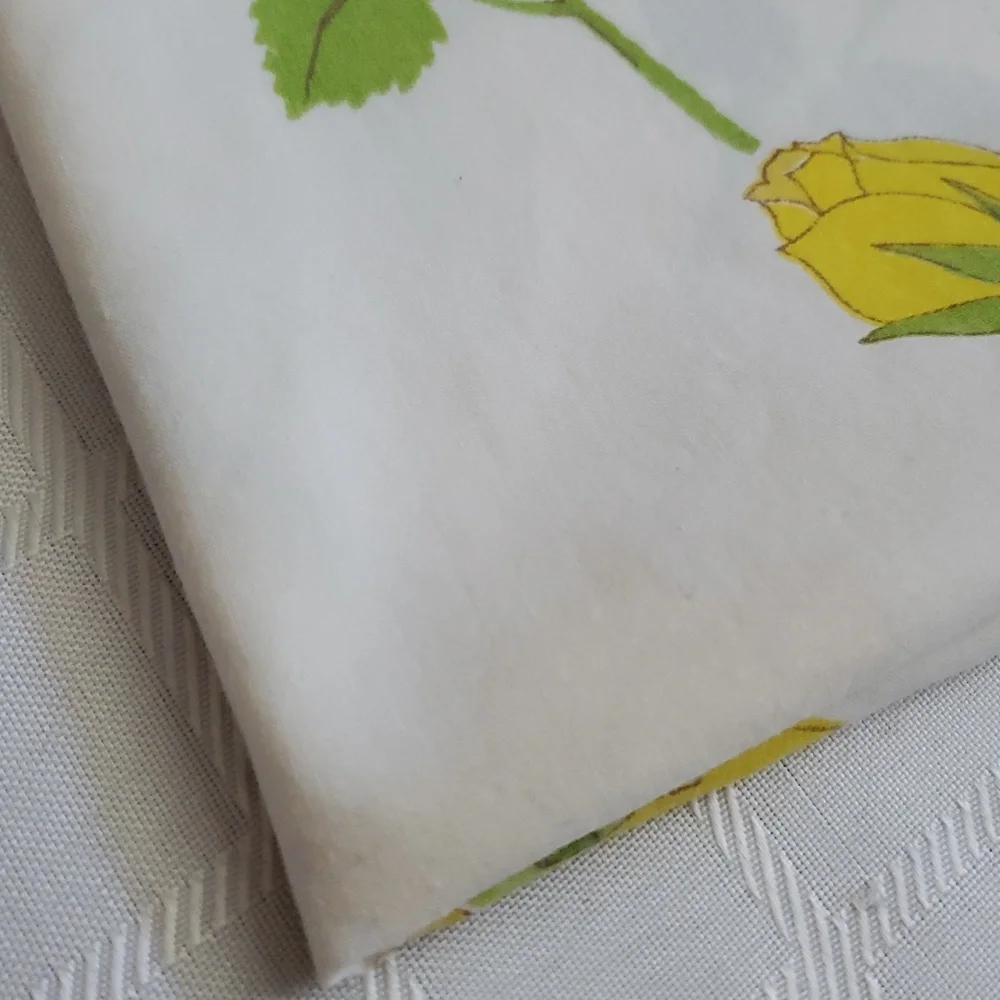 Vintage Wamsutta Ultracale Yellow Flower 1 Standard Pillow Case.